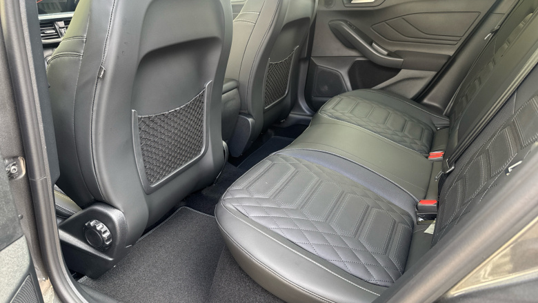 Ford Focus 1.0 EcoBoost Hybrid mHEV 155 Active X 5dr Auto Petrol Estate